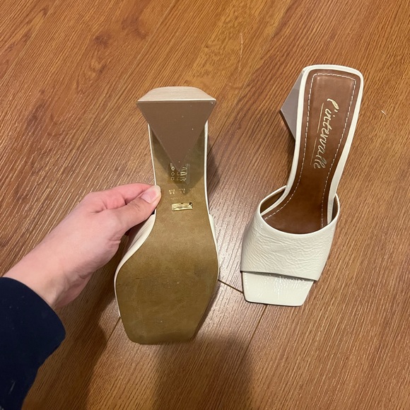 L’intervalle cream heels - Picture 4 of 5